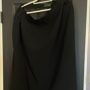 Laura Scott Classic Black A-Line Skirt
